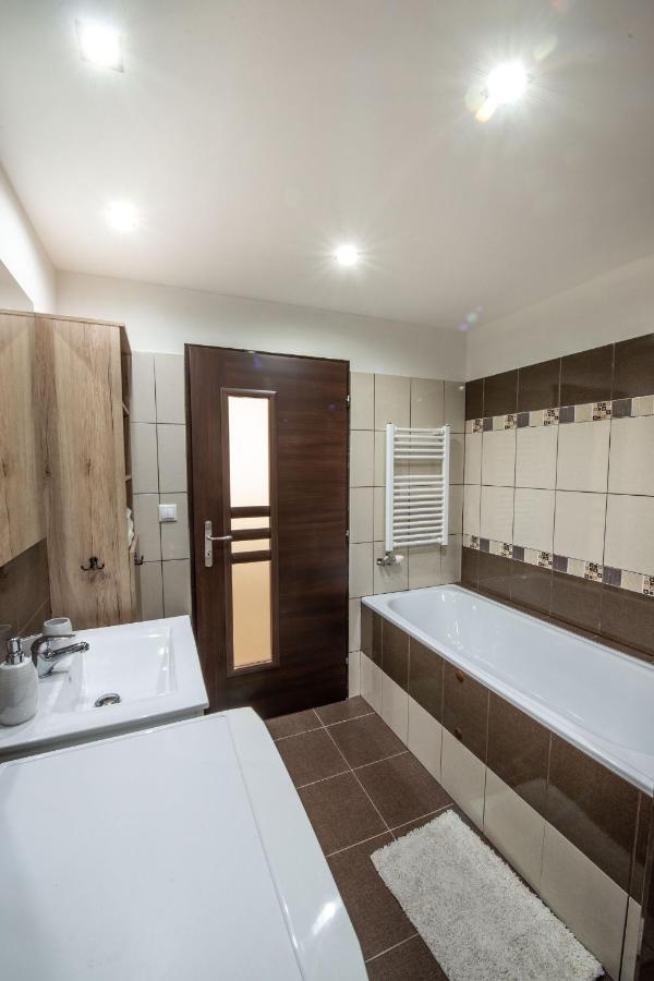 Apartman Mandala Banska Bystrica Ngoại thất bức ảnh